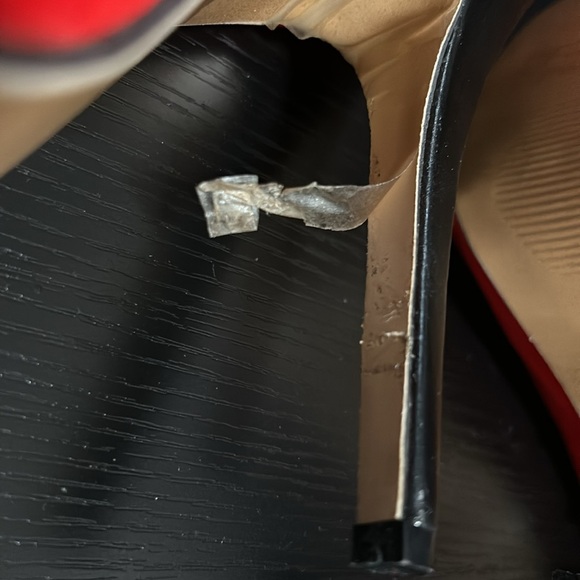 Red High heels - Picture 5 of 6